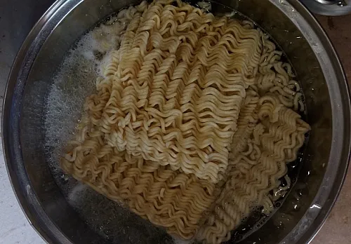 cook the noodles for 5 minutes